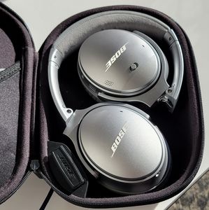 Bose Quiet Comfort 35 headphones